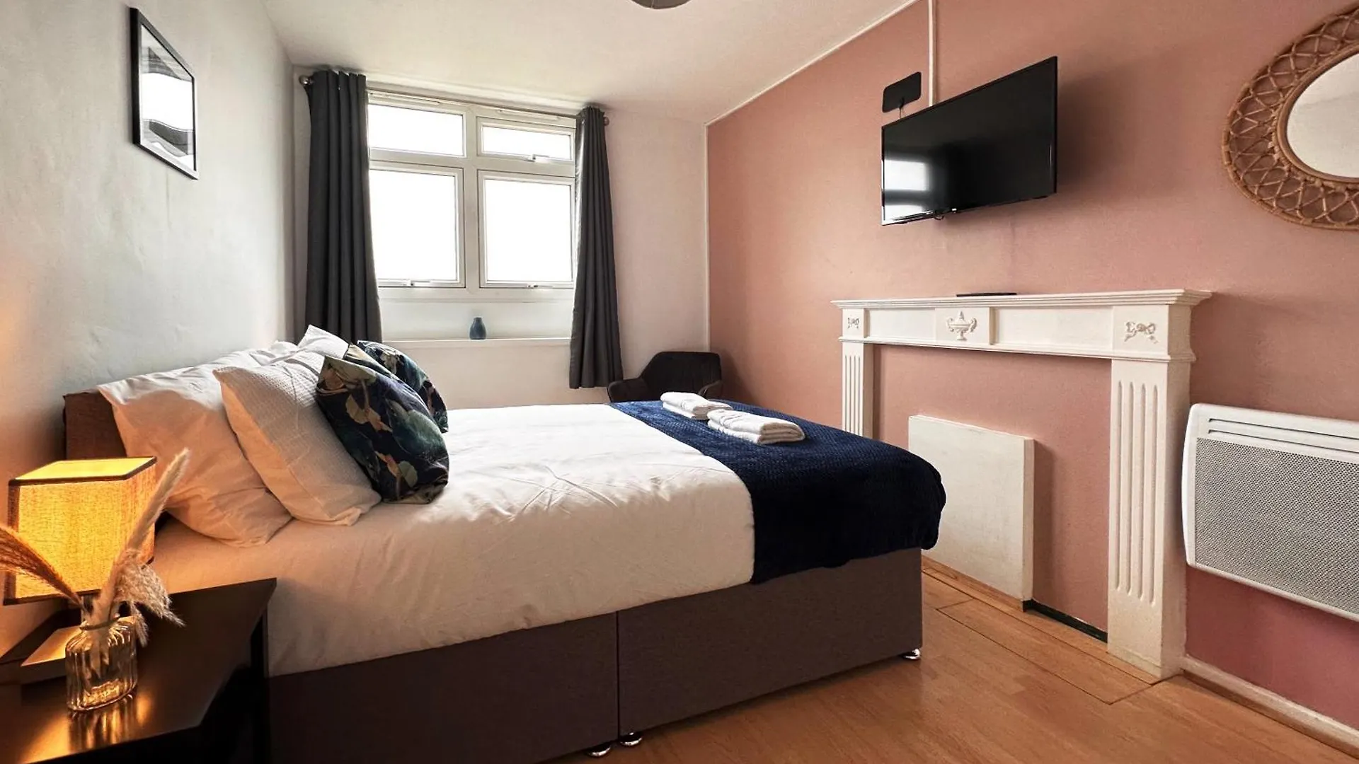 Penny'S Place In Grove Park Eltham United Kingdom